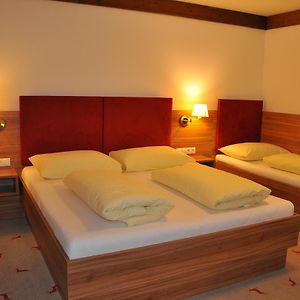 Dreibettzimmer